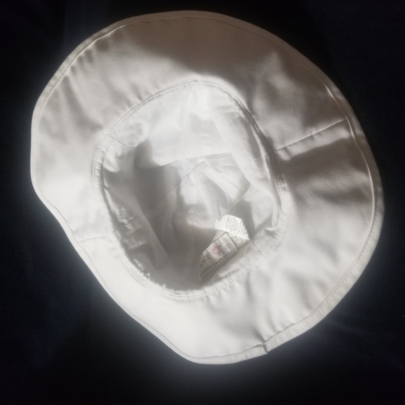 Sweet white cotton/poly sz M hat w flower - Picture 7 of 9